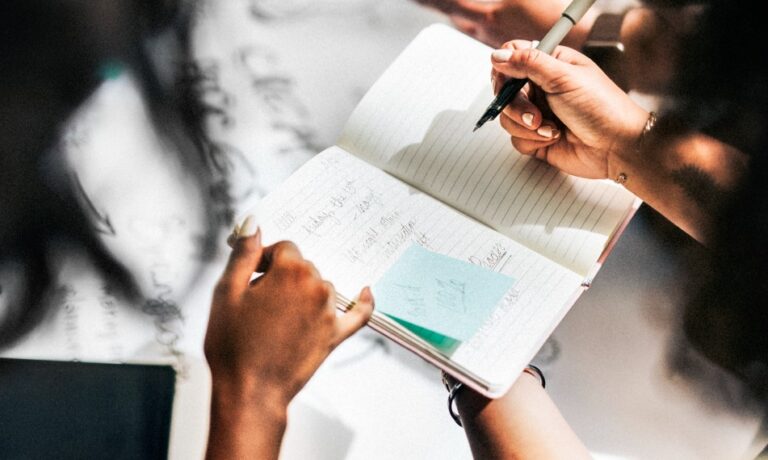 Cara Membuat Artikel Ilmiah (Panduang Lengkap) : Penerbit Buku